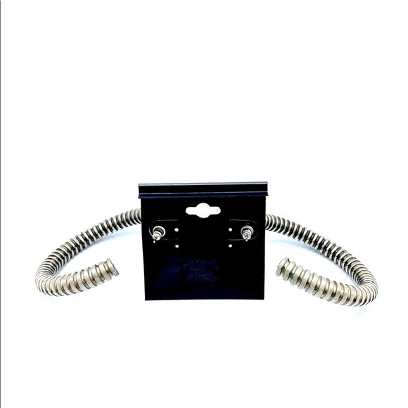 🤘🏼🖤 Hoop Ear Rings - Picture 8 of 8